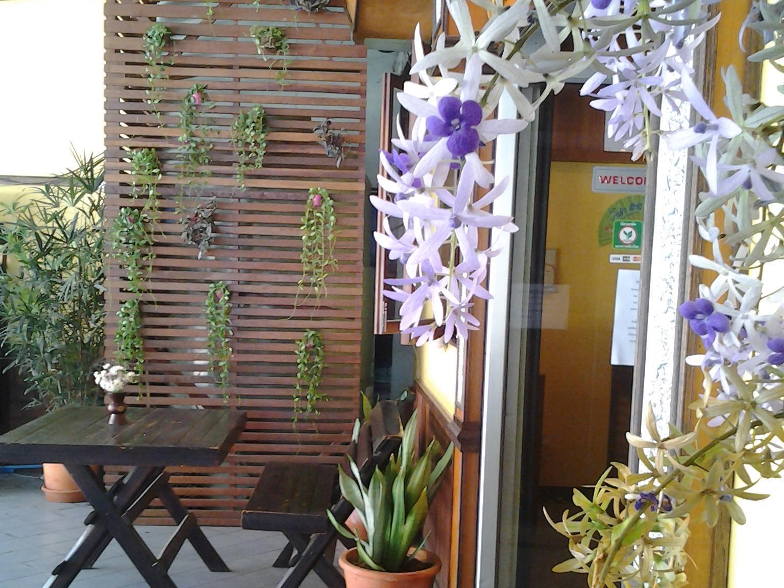 Nonni Guesthouse Chiang Mai Exterior photo
